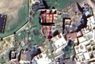 İÇİNDE TESCİLLİ BİNA BULUNAN 132 M2 ARSA - 1 - 330547