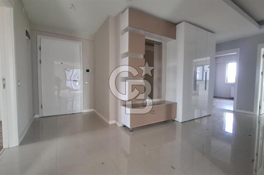 CUMHURİYET MAHALLESİ METROYA ADIM MESAFE 4+1 KİRALIK DAİRE