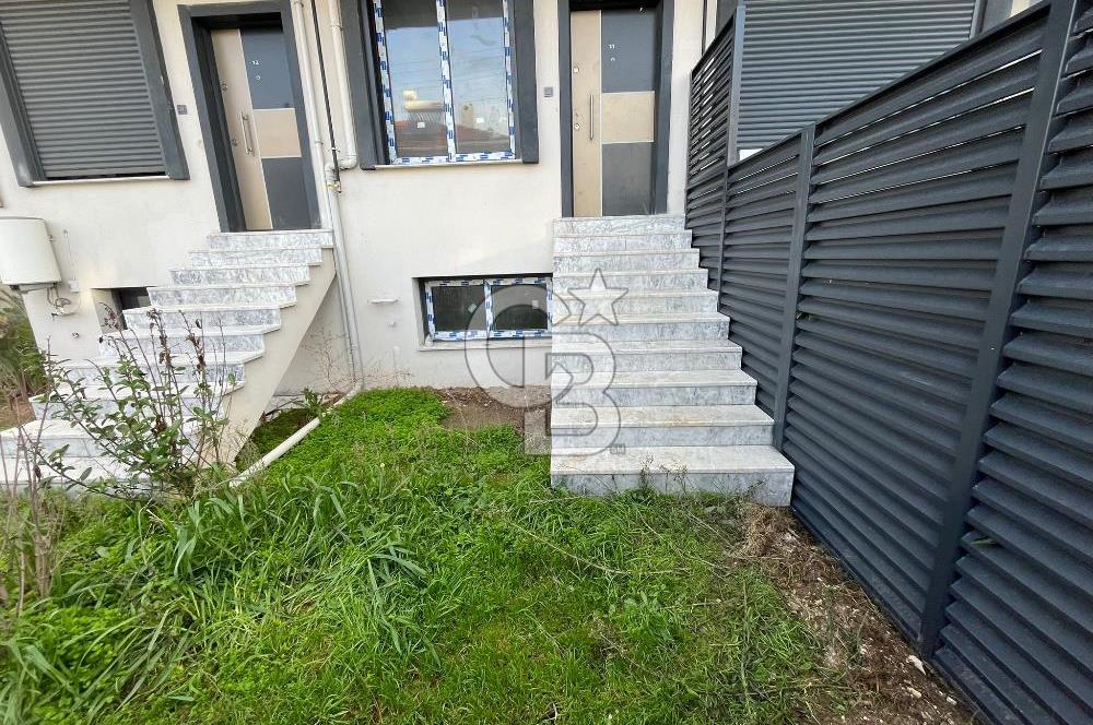 Urla Merkezde Müstakil Bahçeli 1+1 Sıfır Kiralık Daire