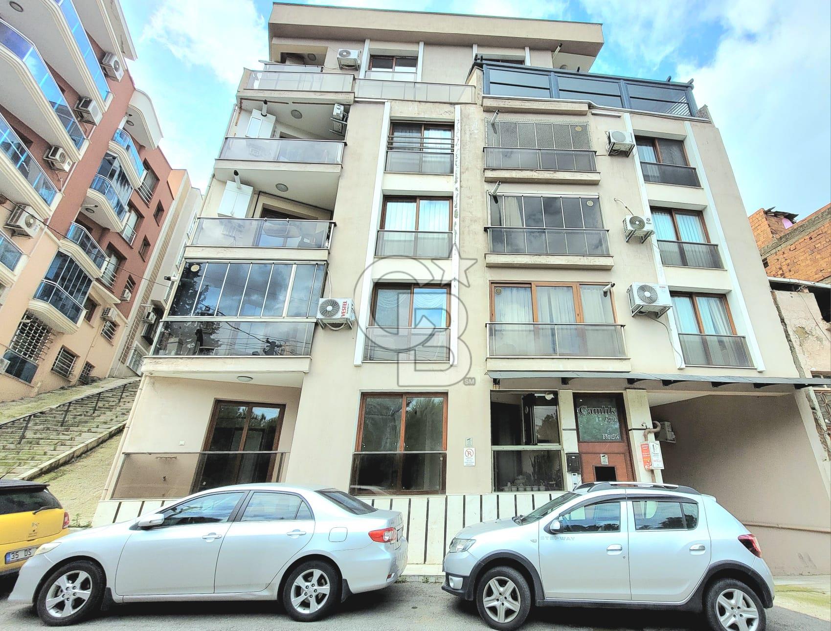 POLİGON'DA GENÇ BİNA'DA ASANSÖRLÜ OTOPARKLI SATILIK 2+1 DAİRE