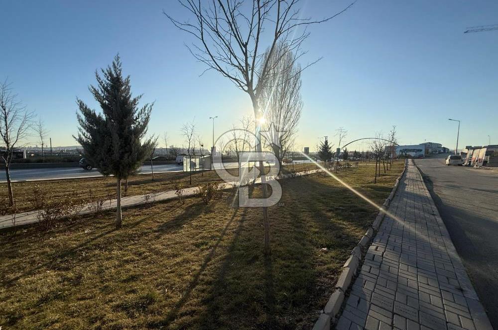 ERYAMAN AYAŞ YOLUNA CEPHELİ 285M2 GİRİŞ BODRUM SATILIK İŞYERİ