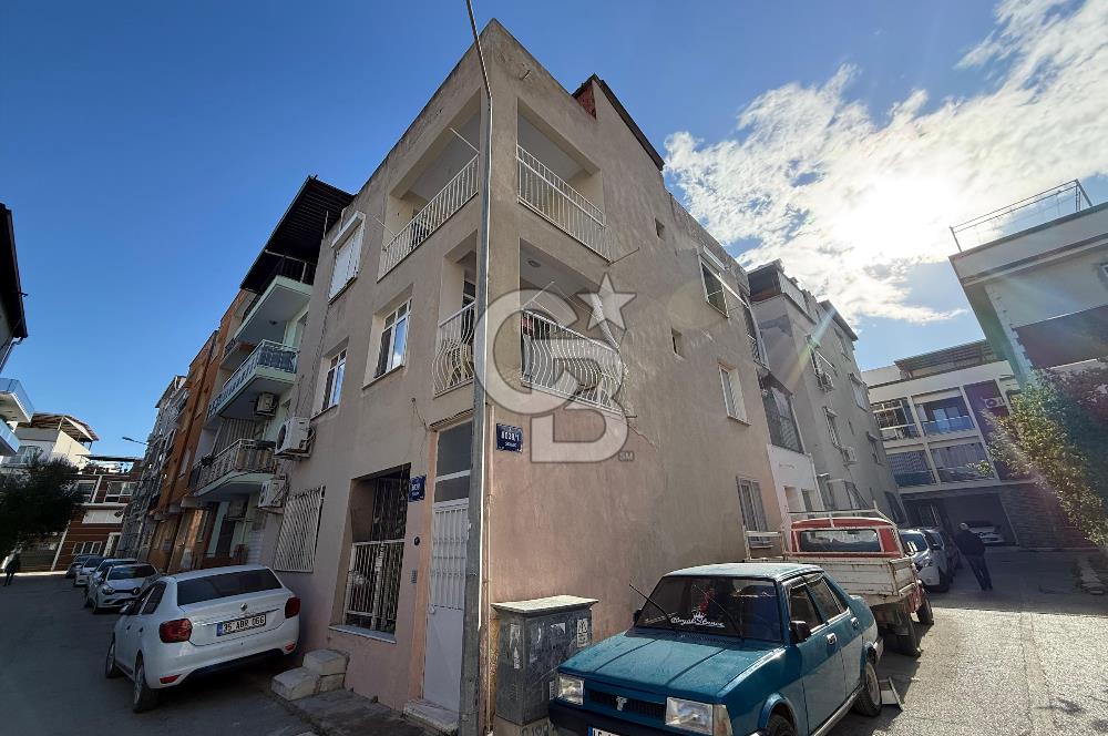 CIGLI YENIMAHALLEDE MUHTESEM KONUMDA 3 KATLI SATILIK BINA