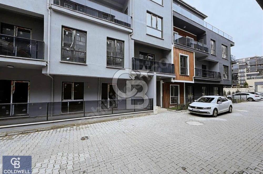 Başiskele Royal Akkurt City'de Düz Bahçeli Satılık 3+1 Daire