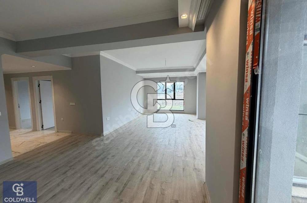 Başiskele Royal Akkurt City'de Düz Bahçeli Satılık 3+1 Daire