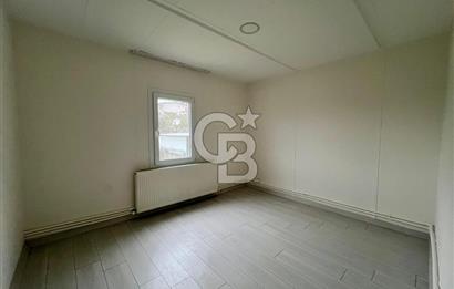 Bornova Yakaköy de Müstakil Bahçeli 6+2 Kiralık Villa