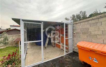 Bornova Yakaköy de Müstakil Bahçeli 6+2 Kiralık Villa