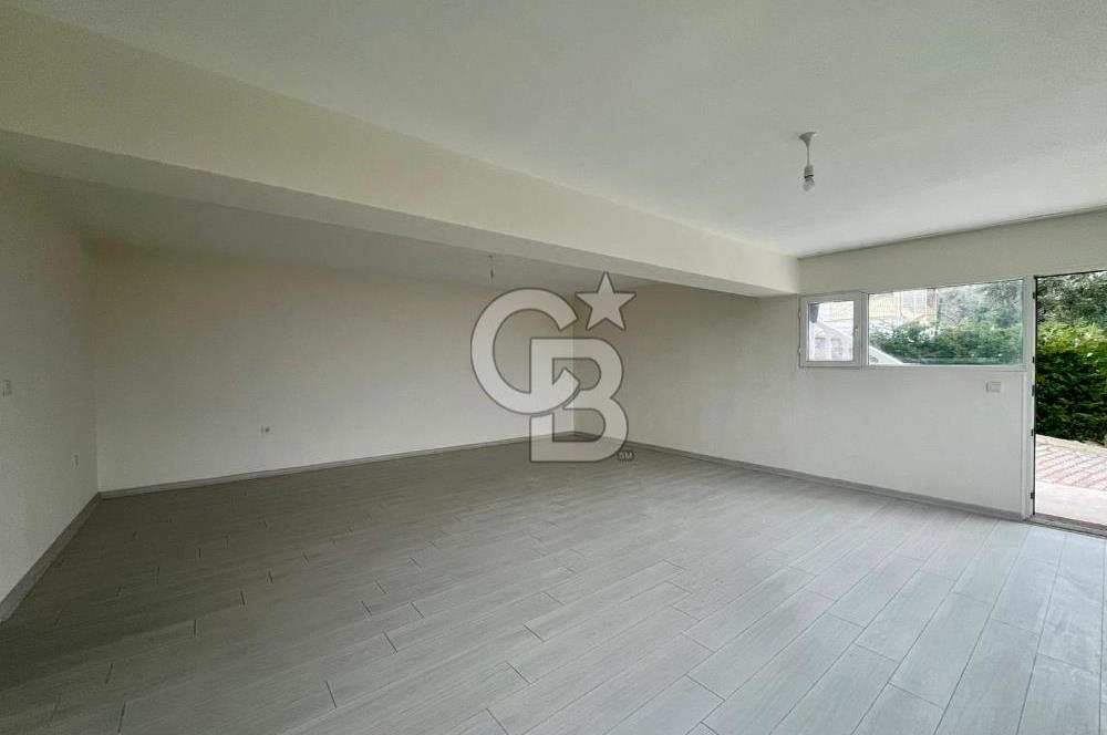 Bornova Yakaköy de Müstakil Bahçeli 6+2 Kiralık Villa