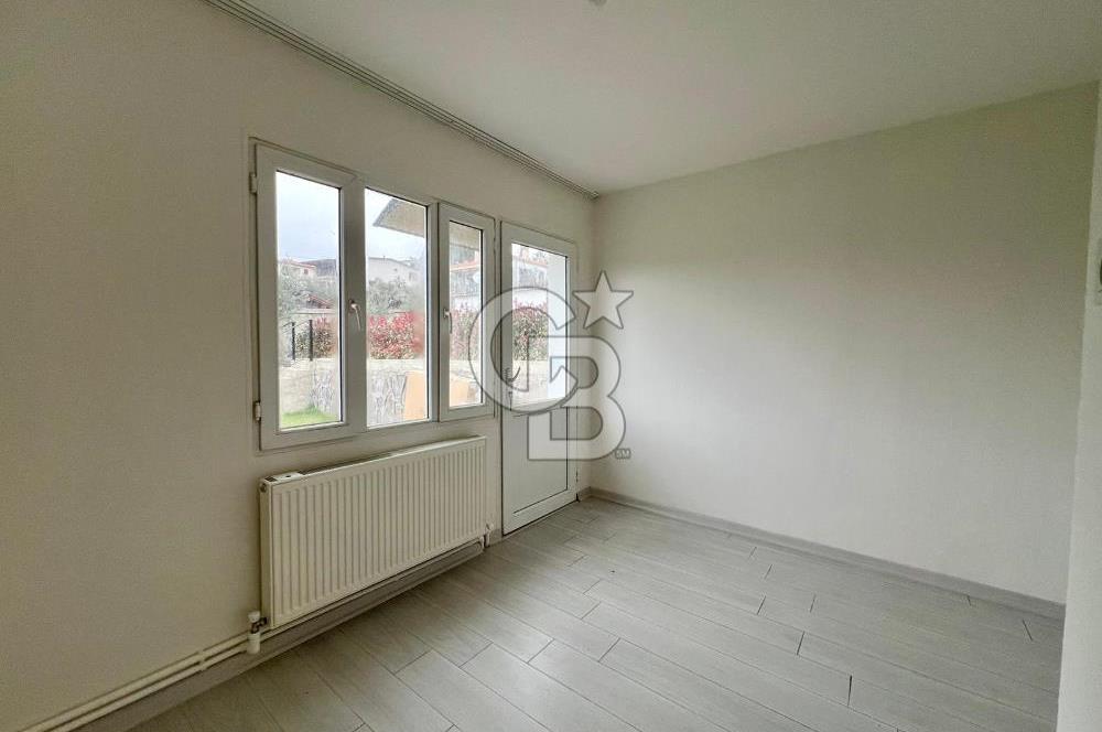 Bornova Yakaköy de Müstakil Bahçeli 6+2 Kiralık Villa