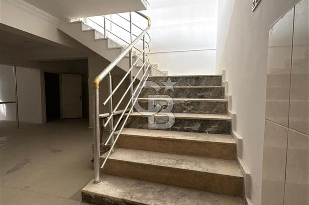 MERKEZİ KONUMDA ALSANCAK HİKMET ÖZER CADDESİ SATILIK DÜKKAN