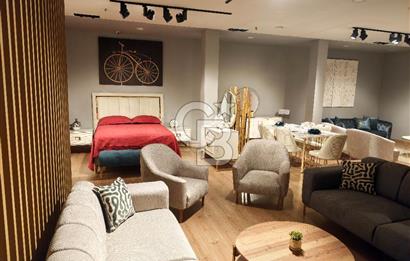 Sitelerde Karacakaya Caddesinde Komple Bina 