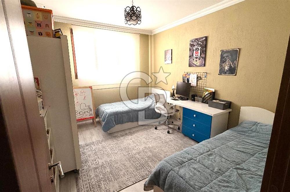 Bayraklıda Deniz Manzaralı Yatırıma Uygun Satılık Müstakil Bina 