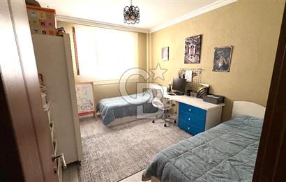 Bayraklıda Deniz Manzaralı Yatırıma Uygun Satılık Müstakil Bina 