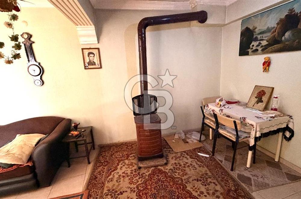 Bayraklıda Deniz Manzaralı Yatırıma Uygun Satılık Müstakil Bina 