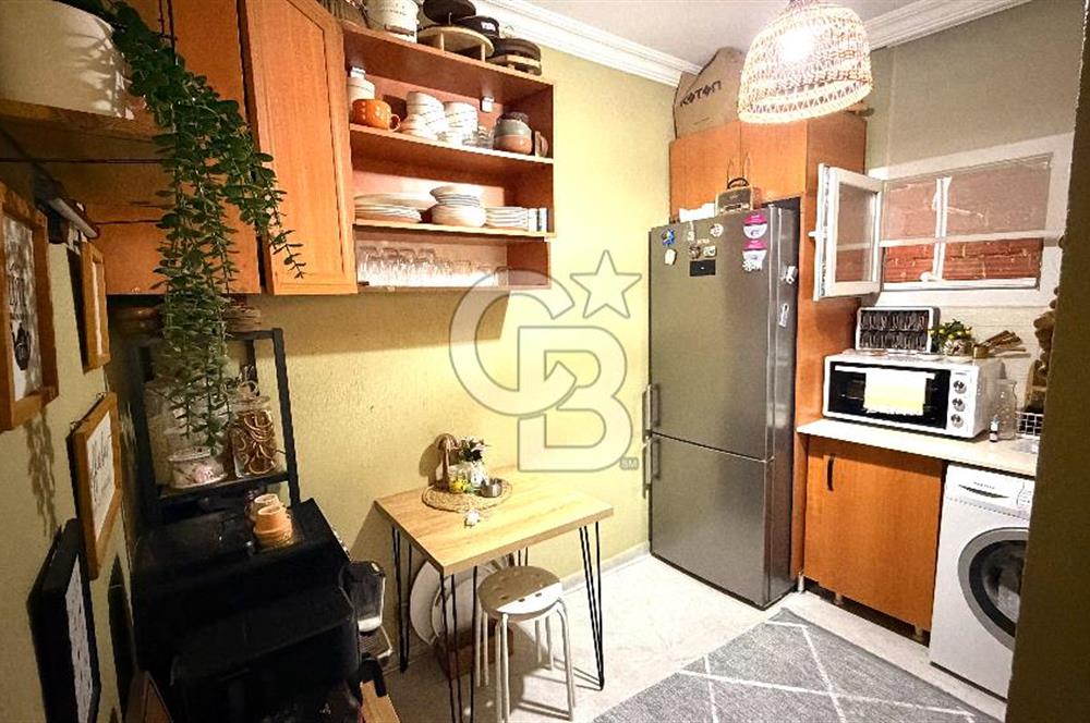 Bayraklıda Deniz Manzaralı Yatırıma Uygun Satılık Müstakil Bina 