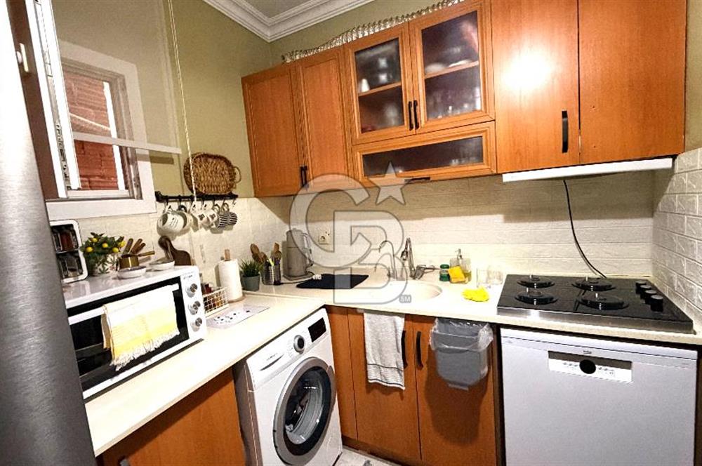 Bayraklıda Deniz Manzaralı Yatırıma Uygun Satılık Müstakil Bina 