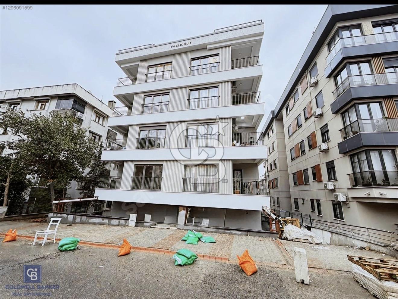 ACIBADEM CÜNEYT KOŞAL SOKAK TA KİRALIK 3+1