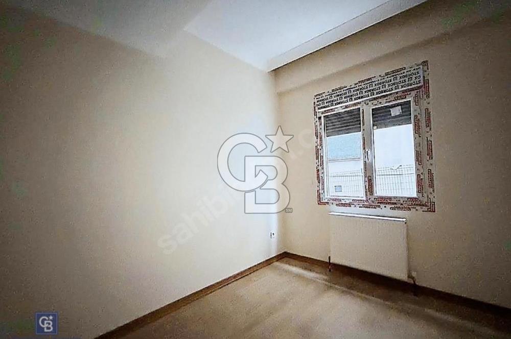 ACIBADEM CÜNEYT KOŞAL SOKAK TA KİRALIK 3+1