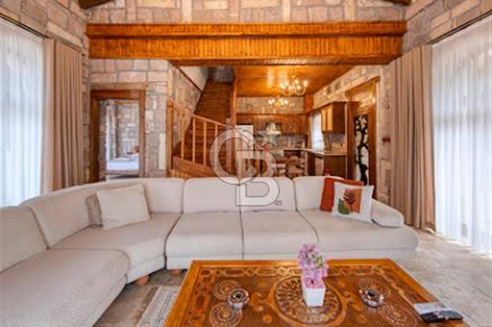 MUĞLA FETİYE SATILIK LÜKS VİLLA