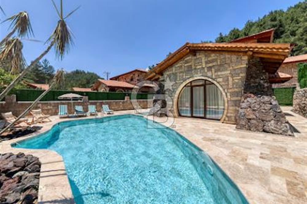 MUĞLA FETİYE SATILIK LÜKS VİLLA