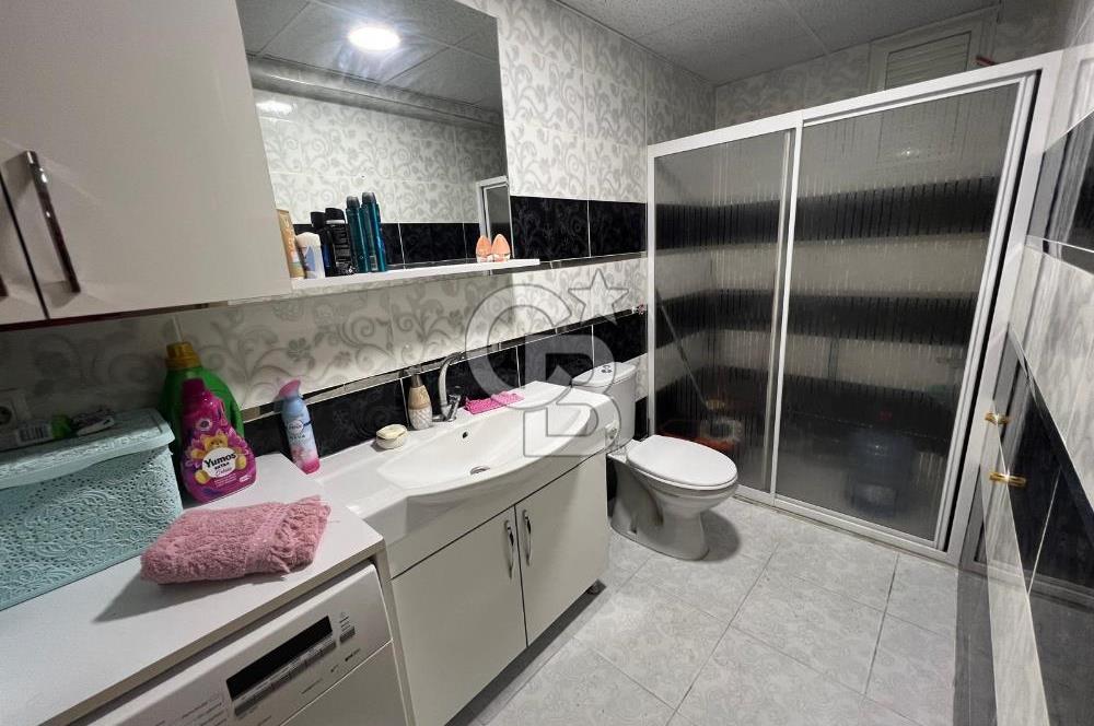 Bozyaka'da Teraslı Geniş 2+1 Kapalı Mutfaklı Ferah Daire