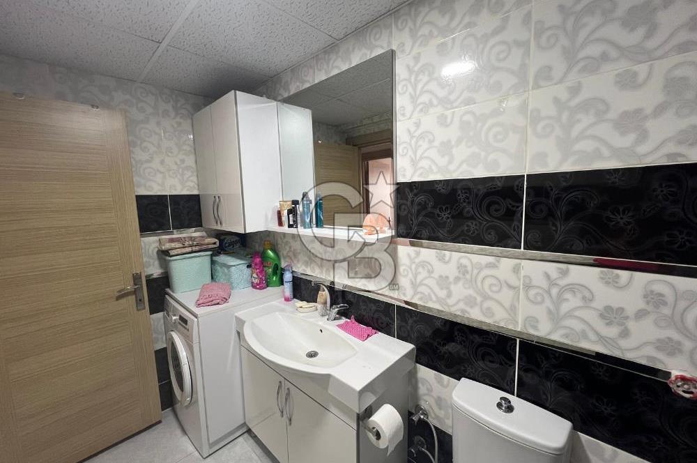 Bozyaka'da Teraslı Geniş 2+1 Kapalı Mutfaklı Ferah Daire