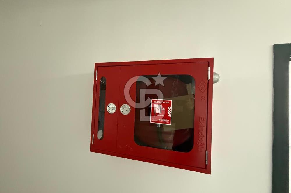 ETİMESGUT HİKMET ÖZER CADDESİ CEPHELİ KOMPLE SATILIK BİNA