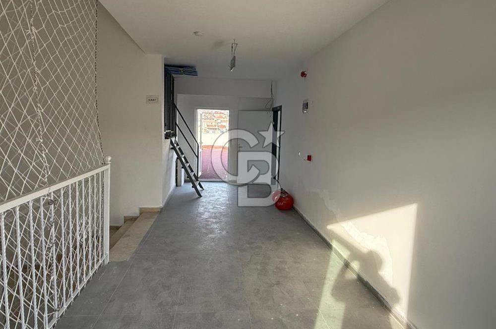 ETİMESGUT HİKMET ÖZER CADDESİ CEPHELİ KOMPLE SATILIK BİNA