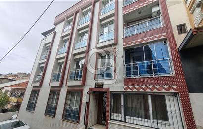 Bozyaka'da Teraslı Geniş 2+1 Kapalı Mutfaklı Ferah Daire