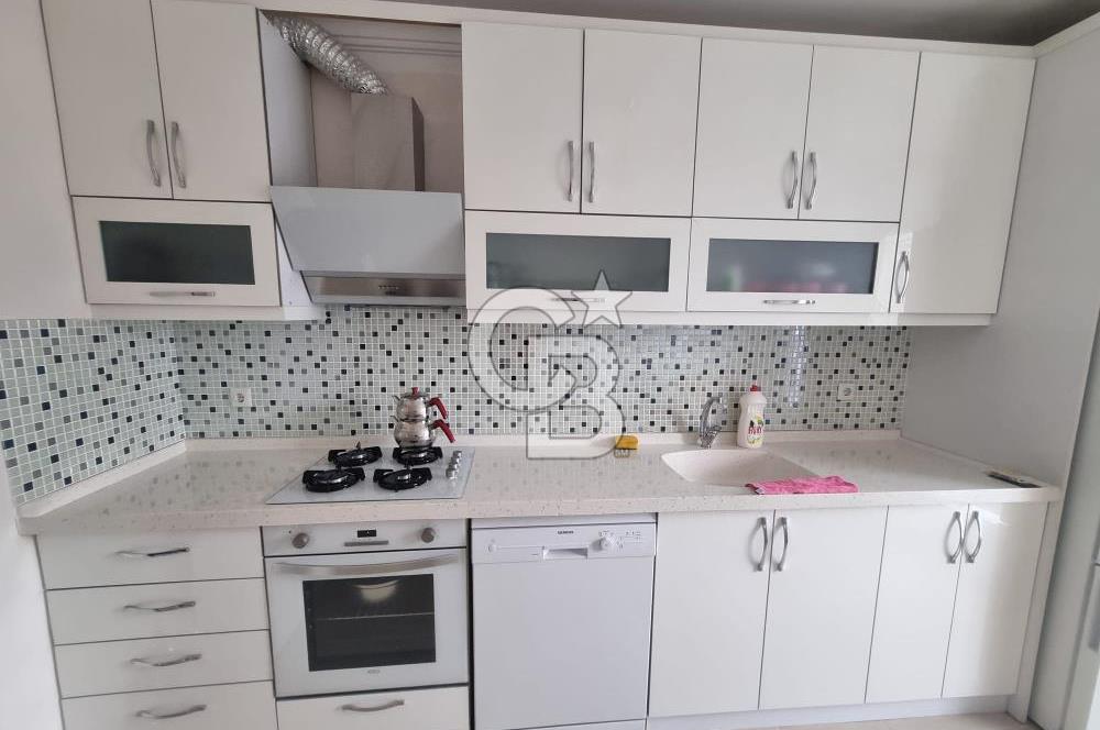 Bozyaka'da Teraslı Geniş 2+1 Kapalı Mutfaklı Ferah Daire
