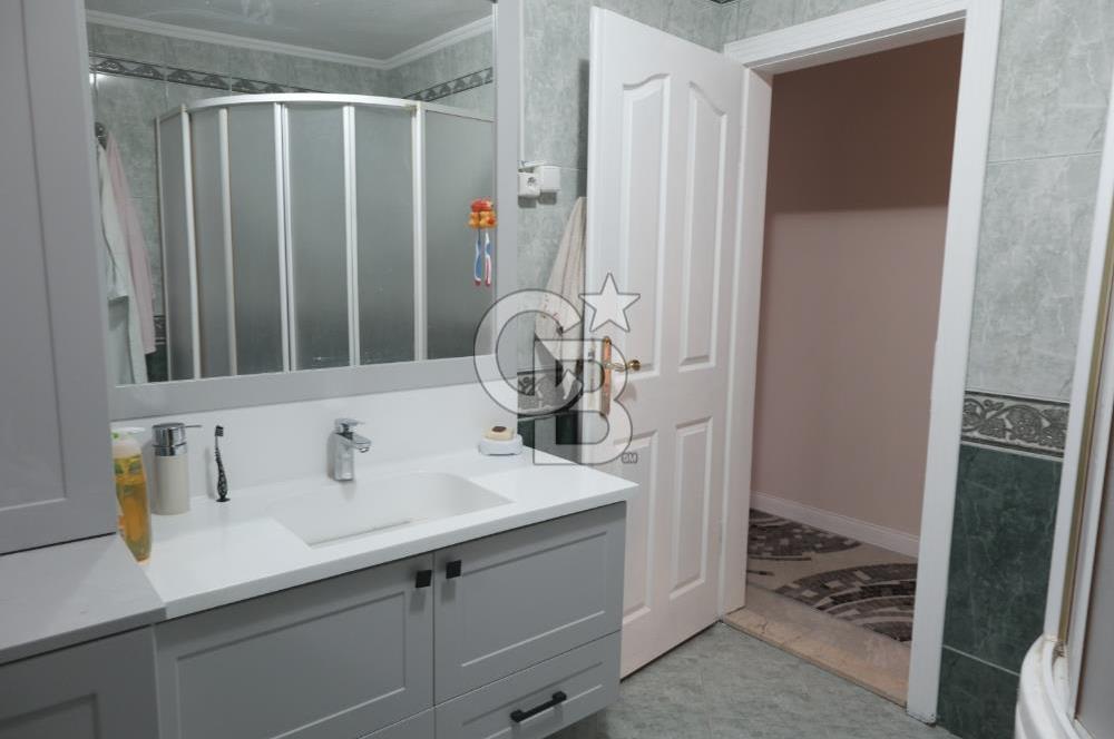 GÖLBAŞI' nda -HAVUZLU, 7/24 GÜVENLİKLİ SİTEDE SATILIK VİLLA