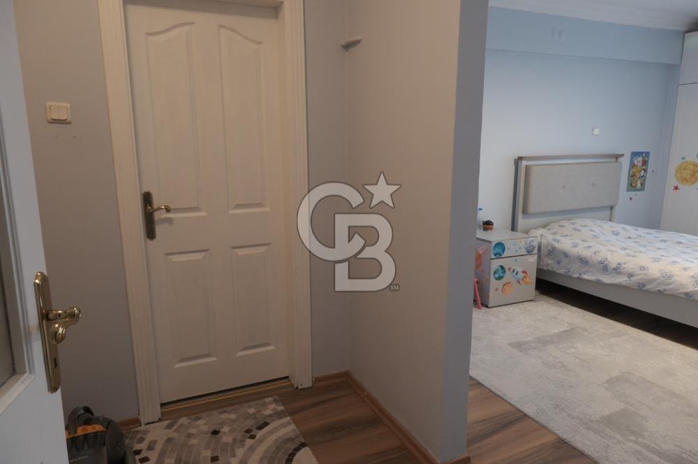 GÖLBAŞI' nda -HAVUZLU, 7/24 GÜVENLİKLİ SİTEDE SATILIK VİLLA