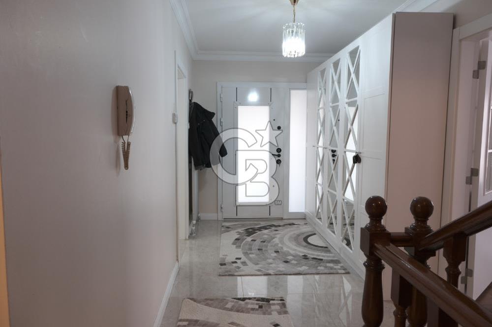 GÖLBAŞI' nda -HAVUZLU, 7/24 GÜVENLİKLİ SİTEDE SATILIK VİLLA