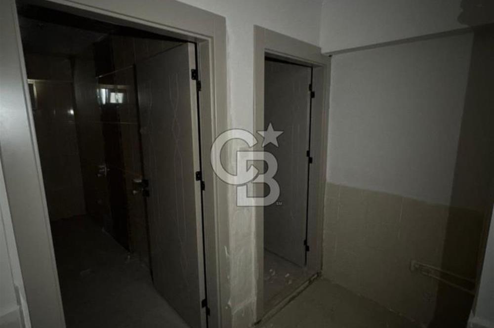 MERKEZİ KONUMDA ALSANCAK HİKMET ÖZER CADDESİ SATILIK DÜKKAN