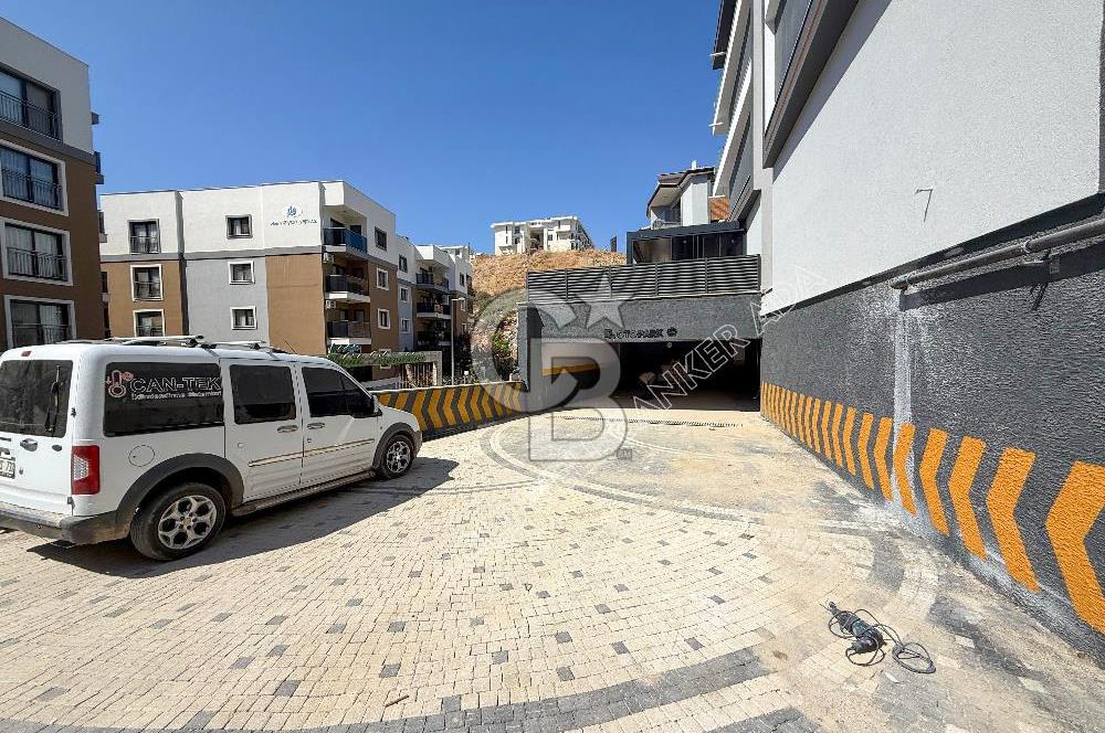 KUŞADASI DEĞİRMENDERE'DE 1+1 LÜKS DAİRE