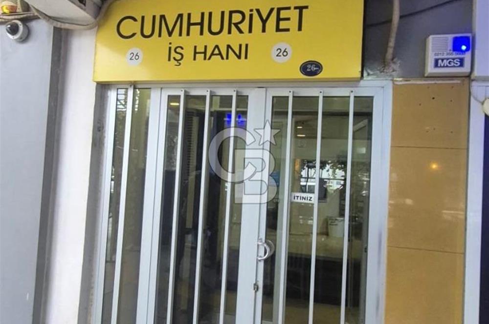 İZMİR KONAK CUMHURİYET İŞ HANI SATILIK OFİS