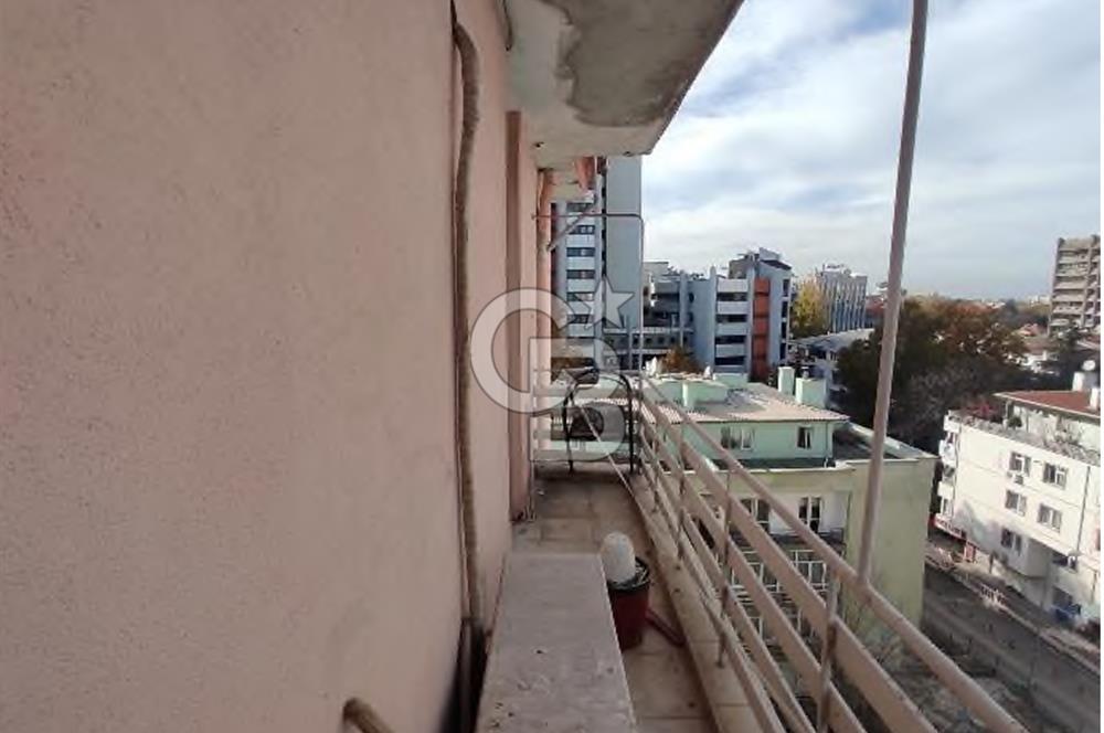 CB VİZYON’DAN TUNALI HİLMİ CADDESİ ÜZERİNDE 120m2Net SATILIK 3+1 DAİRE