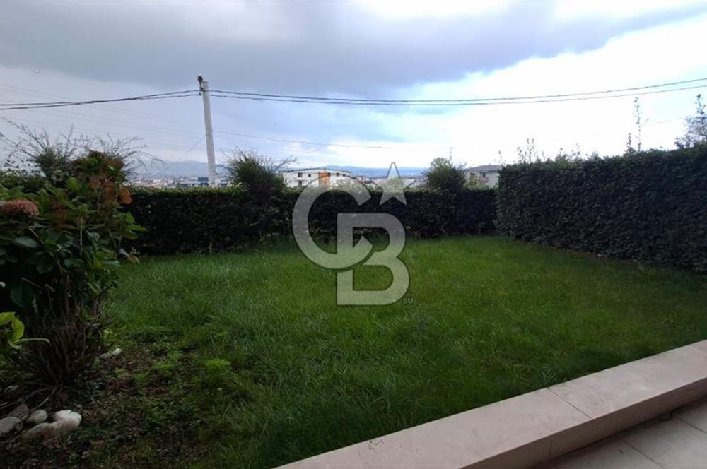 Başiskele Alizepark City Sitesi Düz Bahçe Katı