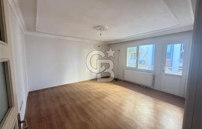 İZMİR KÜÇÜKÇİĞLİ İZBANA YAKIN MERKEZİ KONUMDA 3+1 KİRALIK DAİRE