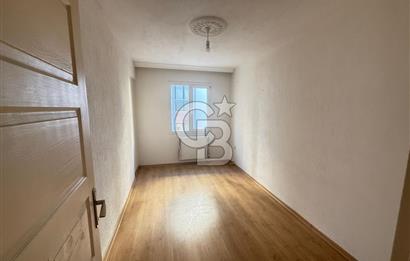 İZMİR KÜÇÜKÇİĞLİ İZBANA YAKIN MERKEZİ KONUMDA 3+1 KİRALIK DAİRE