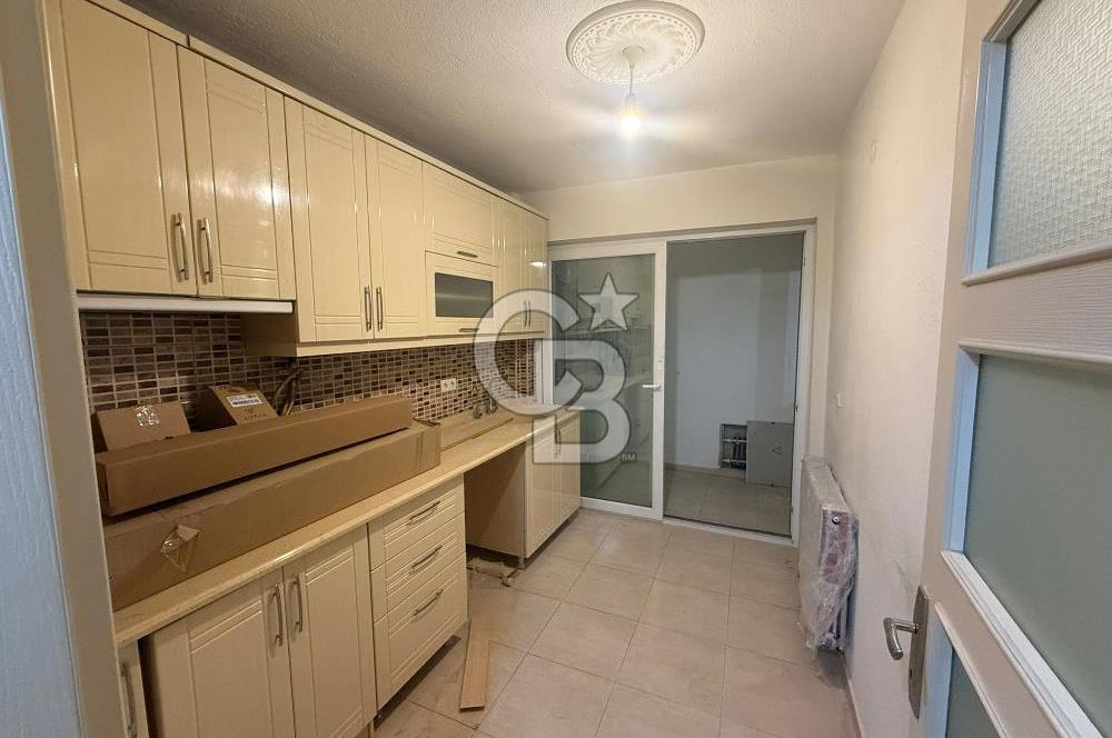 İZMİR KÜÇÜKÇİĞLİ İZBANA YAKIN MERKEZİ KONUMDA 3+1 KİRALIK DAİRE