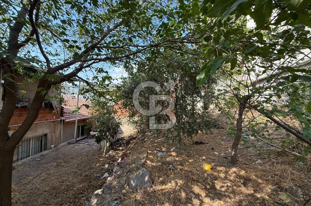 İZMİR ÇİĞLİ GÜZELTEPE'DE SATILIK ARSA