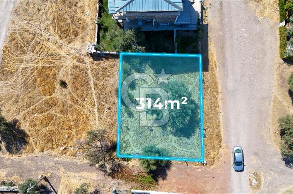 ÇANDARLI VİLLA BÖLGESİNDE DENİZ MANZARALI İMARLI SATILIK ARSA