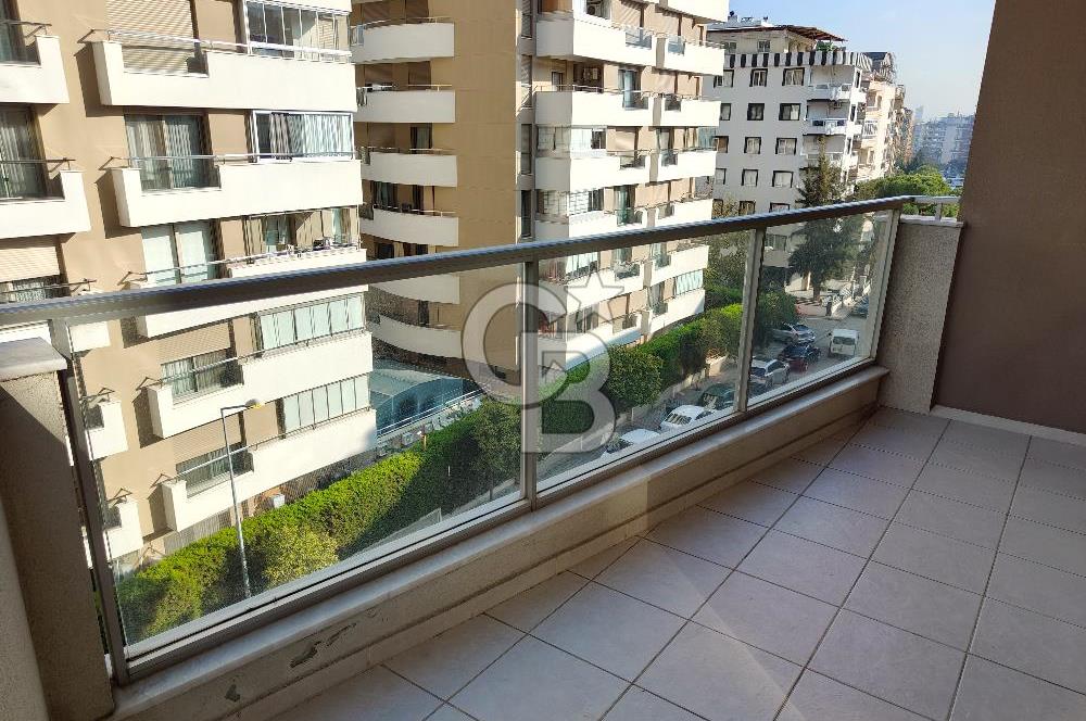 NARLIDERE'DE MERKEZİ KONUMDA 3+1 SATILIK DAİRE