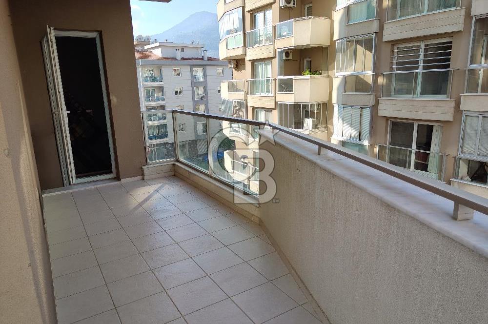 NARLIDERE'DE MERKEZİ KONUMDA 3+1 SATILIK DAİRE