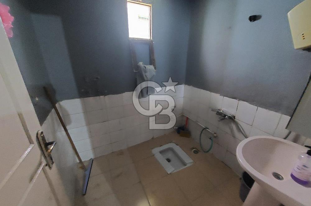 Ümraniye Cemil Meriç mah kiralık 2+1 daire müstakil ev bahçeli