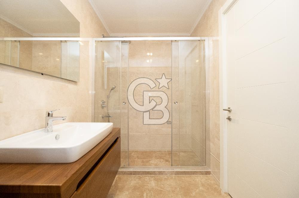 Fenerbahçe Kardelen Residenceta Katta Tek 4+1 Net 175 m² Daire