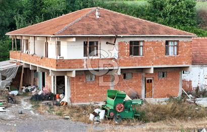 ÇİFTLİKKÖY KABAKLI DA SATILIK 47.375M2 ARAZİ VE MÜŞTEMİLAT!