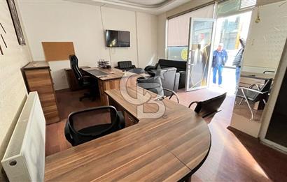 Çiğli Yenimahalle‘de ana yola 70 metre yakınlıkta büro malzemeli kiralık dükkan