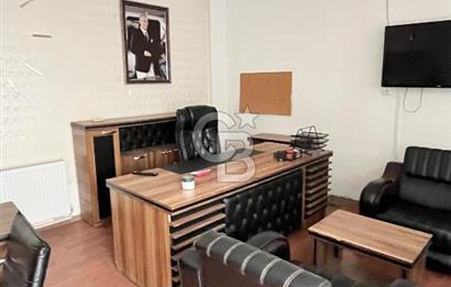Çiğli Yenimahalle‘de ana yola 70 metre yakınlıkta büro malzemeli kiralık dükkan