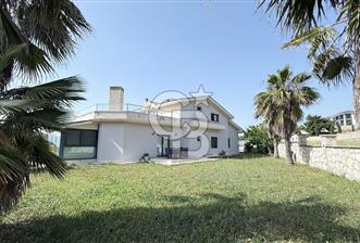 Urla Kent Sitesi'nde Deniz manzaralı Köşe Konumda Kiralık Villa - 2 - 330740